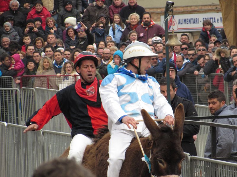 Italy - chicken road